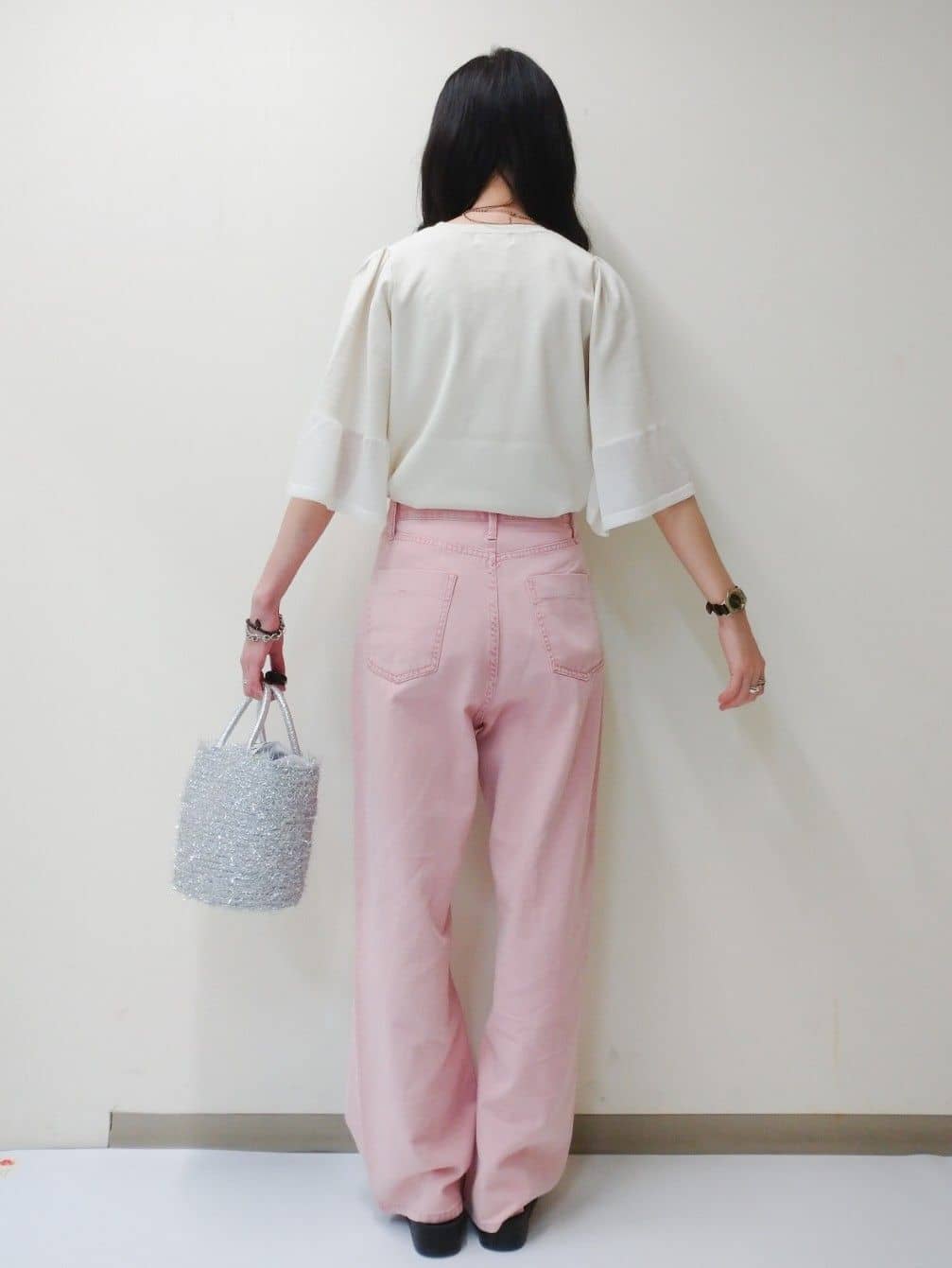 yuriさんの「OPAQUE.CLIP｜◆《5色展開》シアーフレアスリーブニット【洗濯機洗い可】」を使ったコーディネート