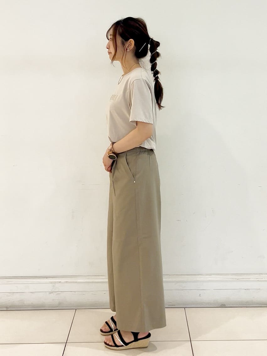 saito.さんの「grove｜サマーハイパーストレッチワイドパンツ」を使ったコーディネート