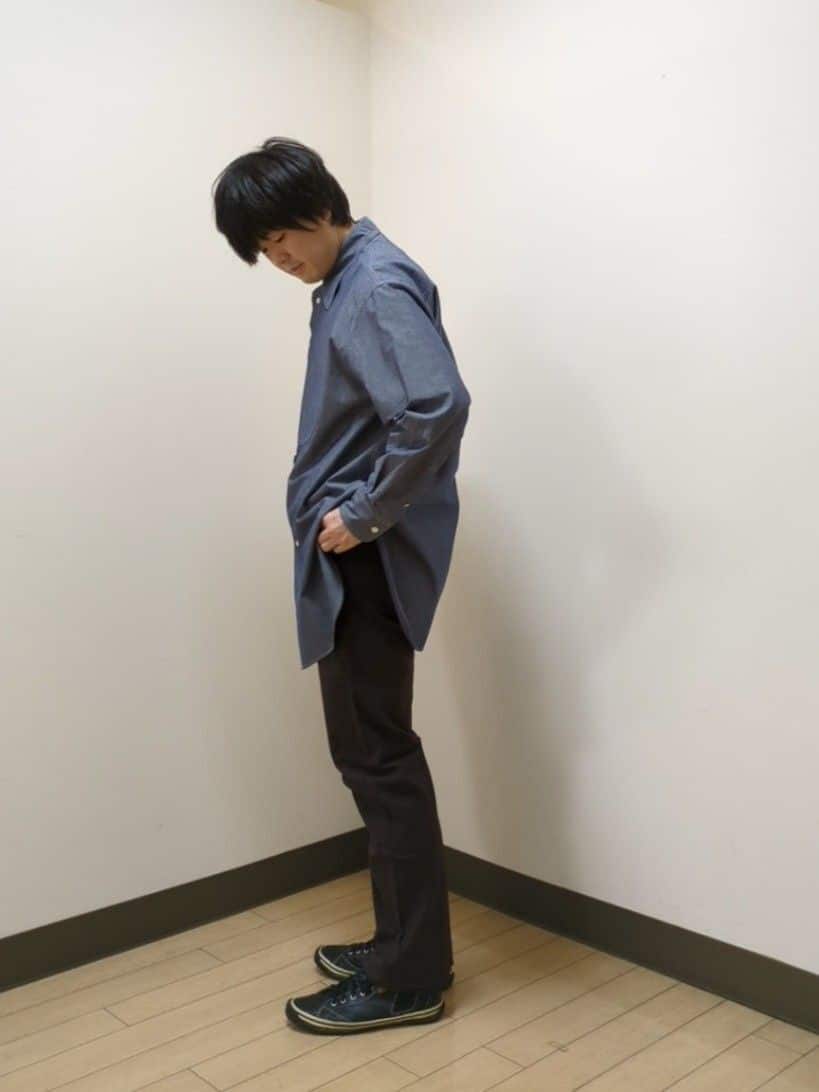 あきやまさんの「TAKEO KIKUCHI｜【Made in JAPAN】播州織 ストレッチ パンツ」を使ったコーディネート