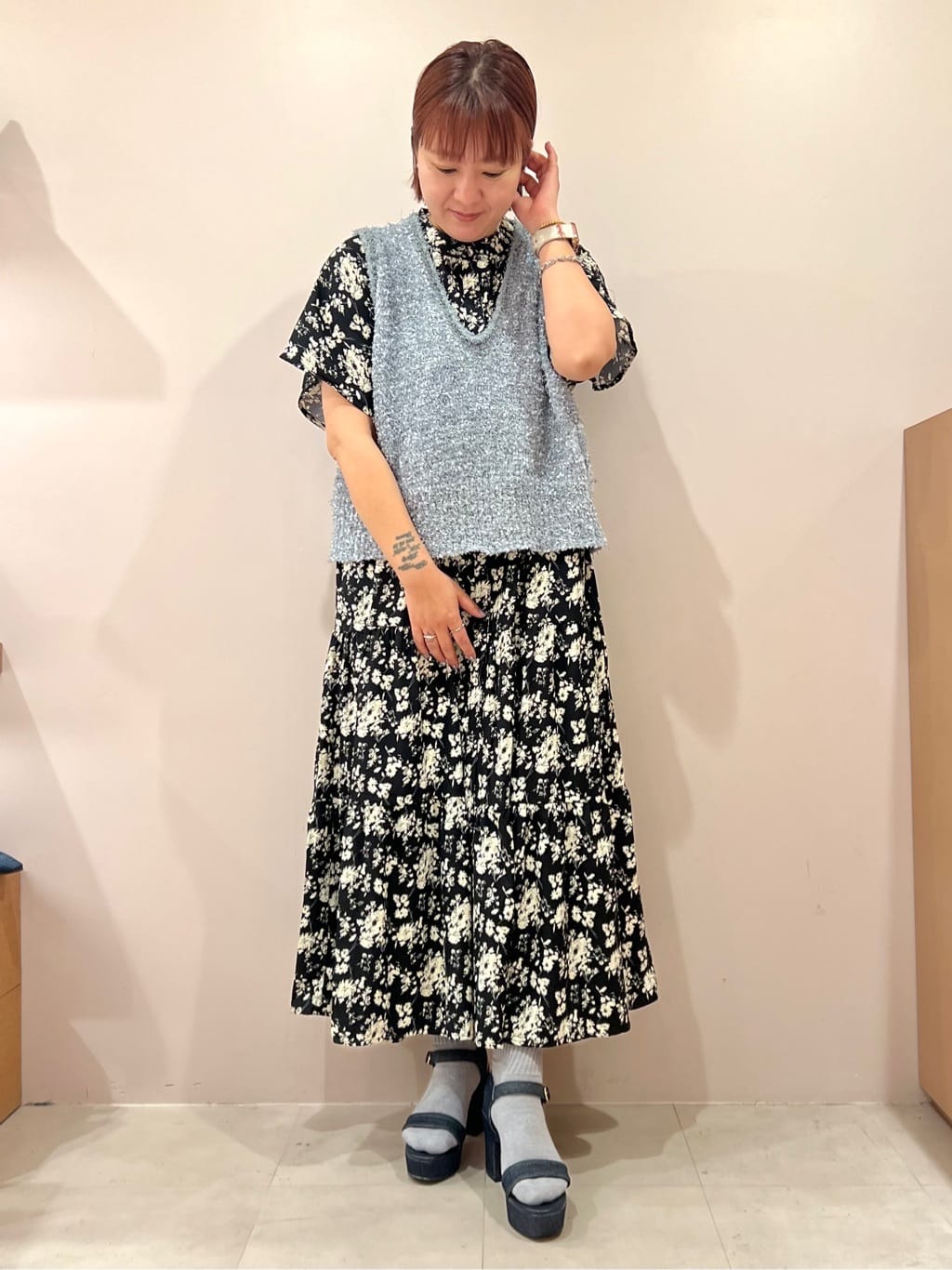 TAKAさんの「ESPERANZA｜アンクルベルトサンダル」を使ったコーディネート
