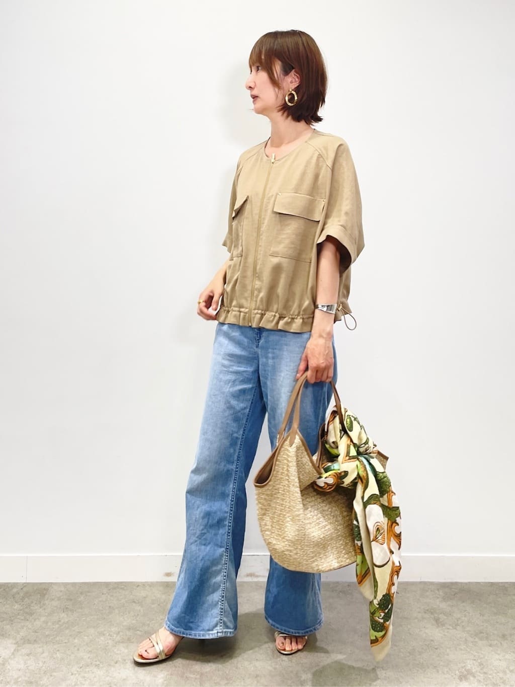 KAYOさんの「UNTITLED｜◆【SEADRAKE】ノーカラー半袖ブルゾン」を使ったコーディネート