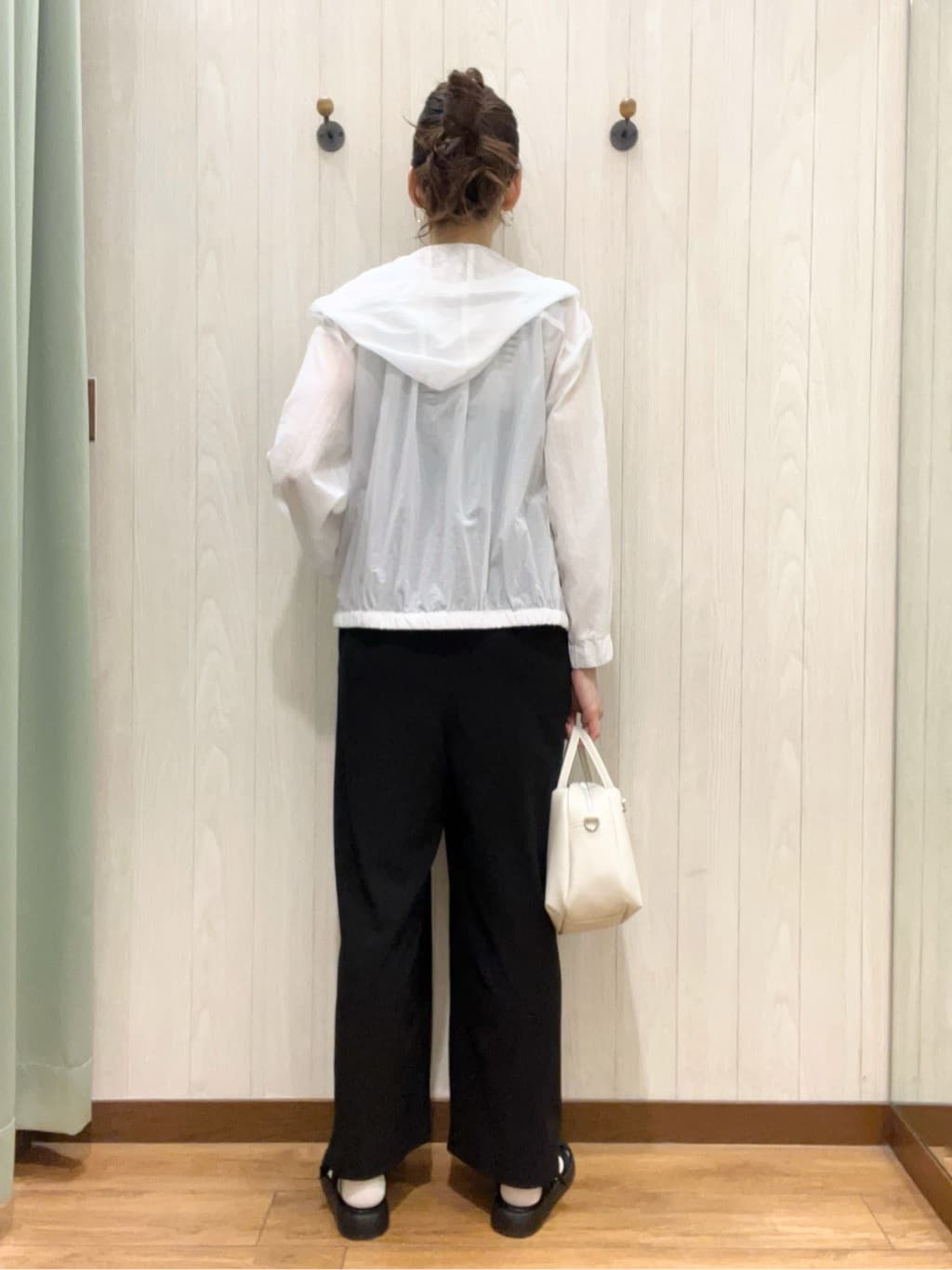 カンチャンさんの「SHOO･LA･RUE｜◆【洗える/S-LL】色違いで揃えたい テレコリブタンクトップ」を使ったコーディネート