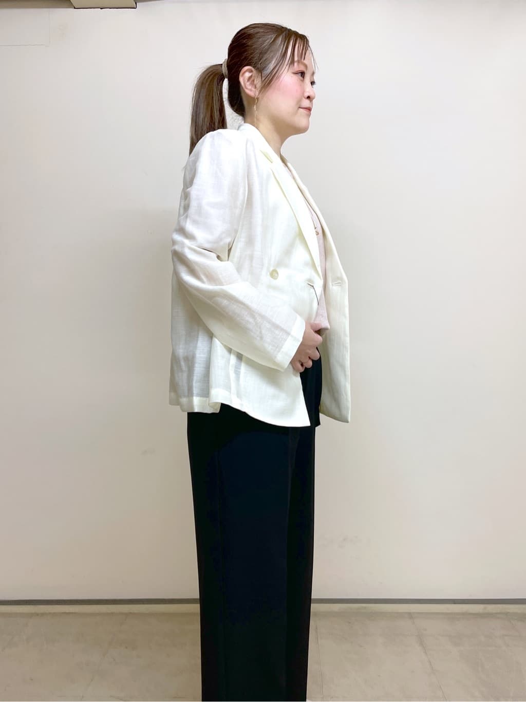 Junさんの「index｜麻調シアーダブルブレストテーラードジャケット【洗濯機洗い可】」を使ったコーディネート