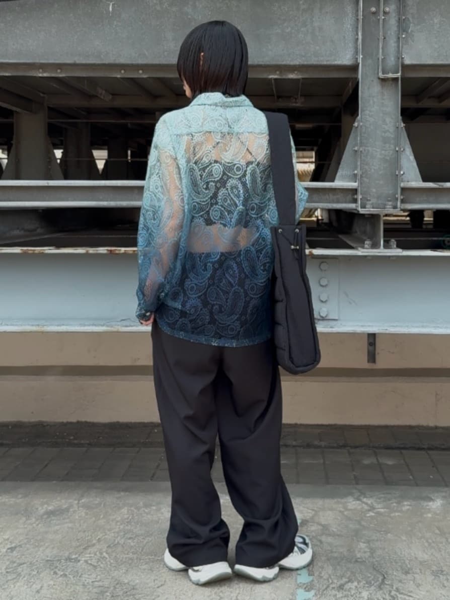 川本葵さんの「tk.TAKEO KIKUCHI｜◆バレルシルエットスラックス」を使ったコーディネート