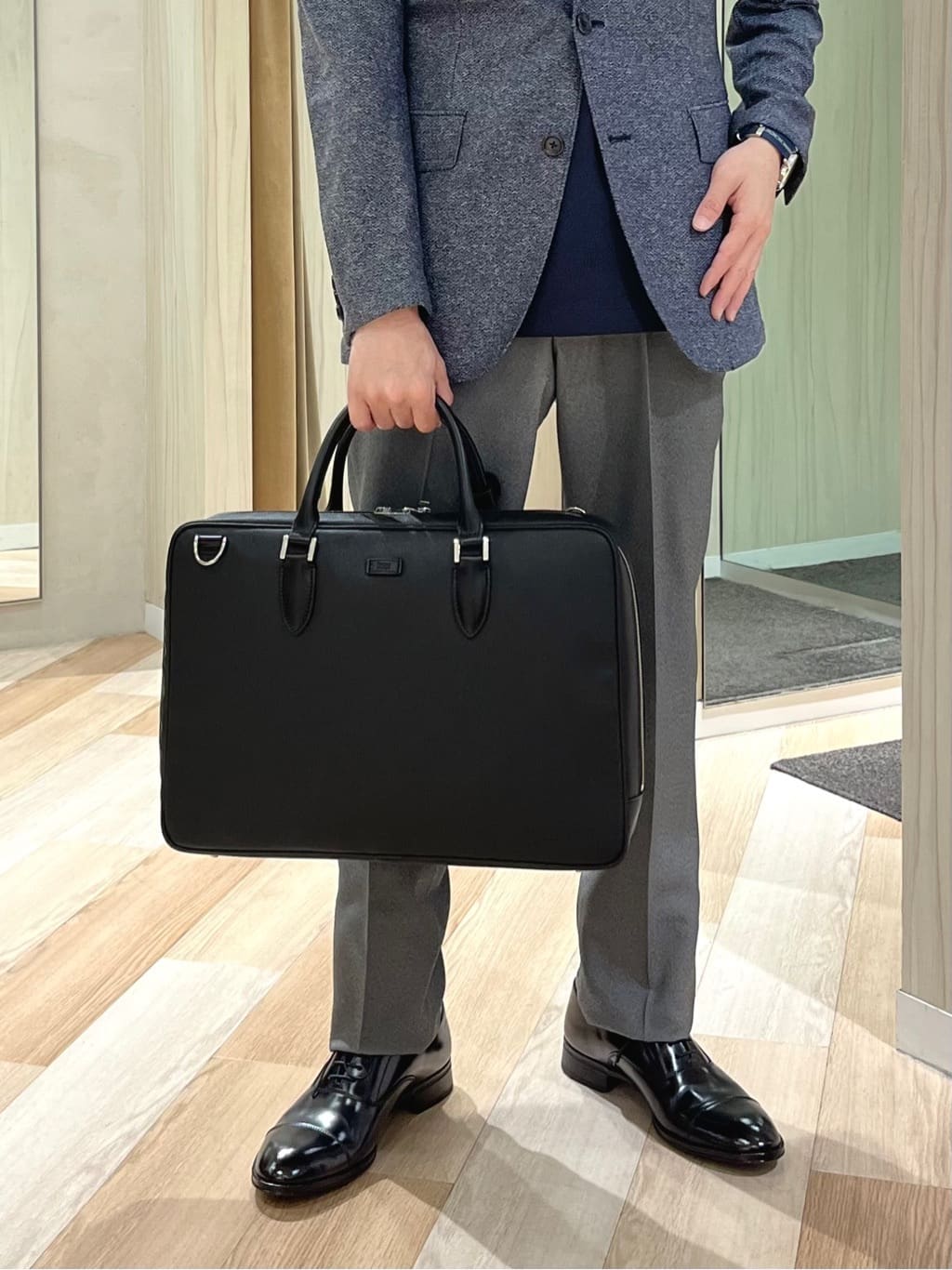 URAさんの「TAKEO KIKUCHI｜コーデュラ（R） コーティング ブリーフケース」を使ったコーディネート