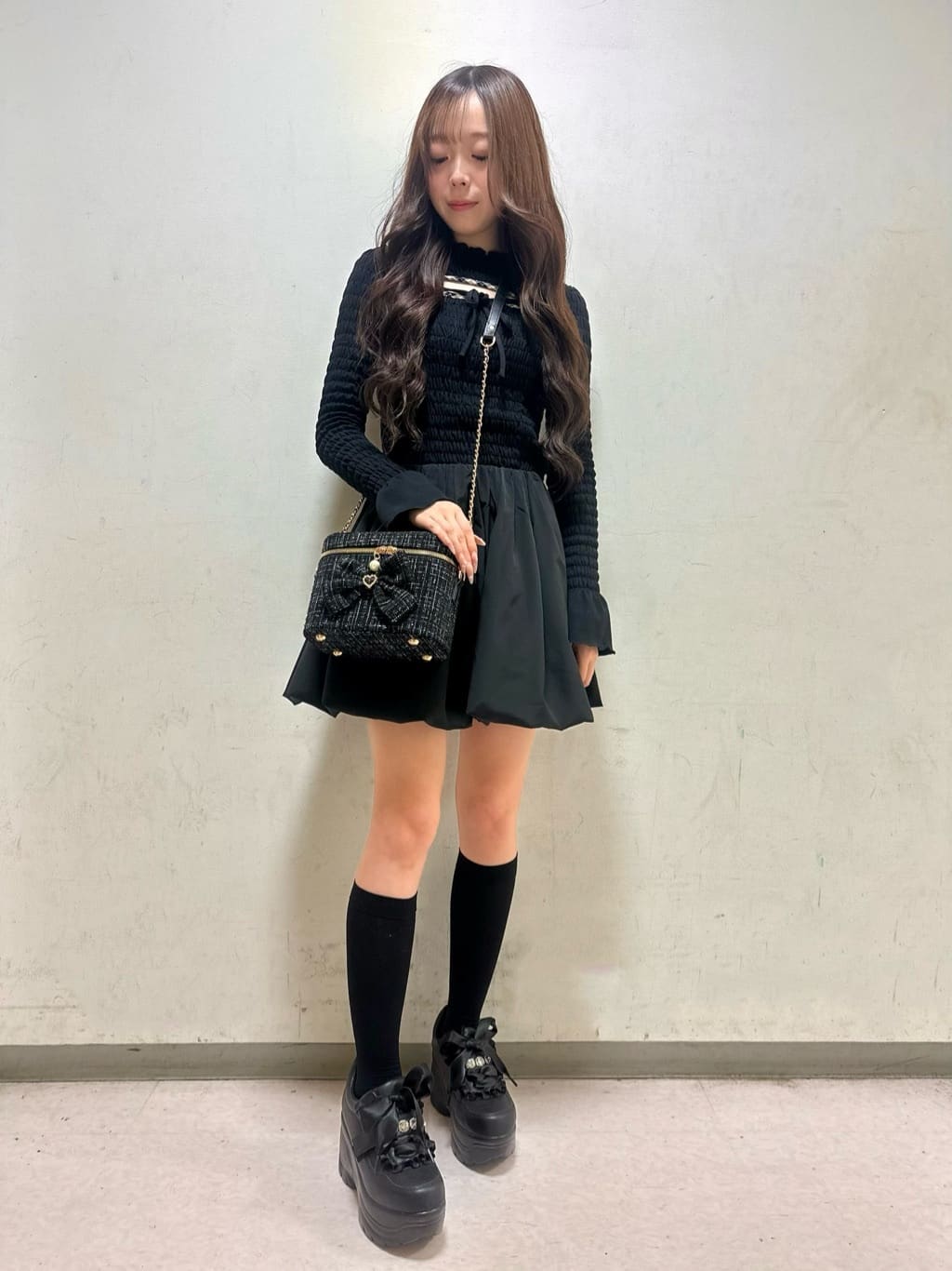 ayakaさんの「ESPERANZA｜厚底キラキラストーン付スニーカー」を使ったコーディネート