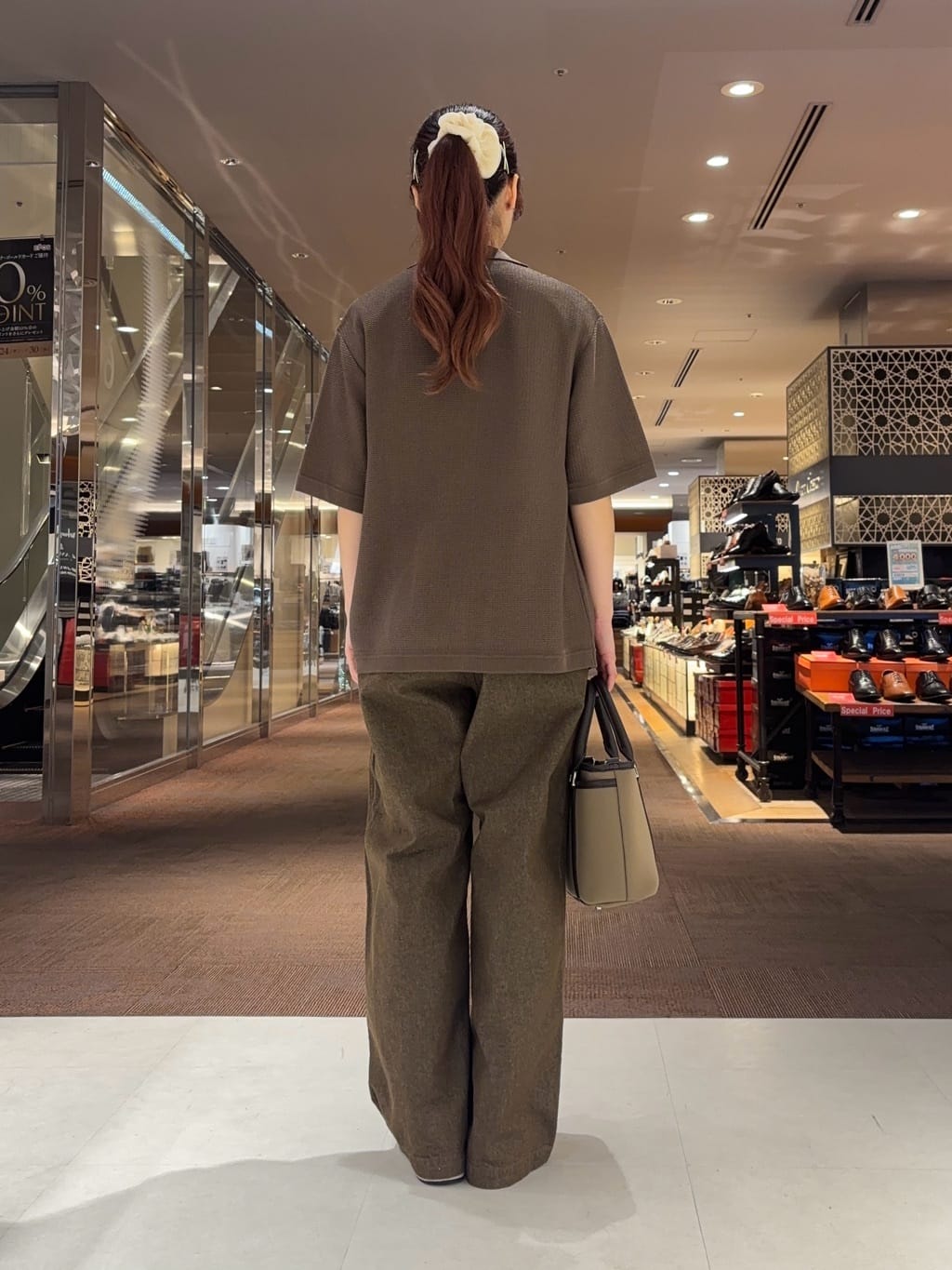 ウミさんの「TAKEO KIKUCHI｜【抗菌防臭／5サイズ展開】ハイゲージポンチ Tシャツ」を使ったコーディネート