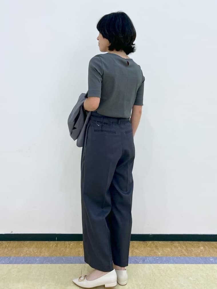 su.さんの「index｜《7色展開／XS-LLサイズ》ボートネックリブトップス【UV／洗濯機洗い可】」を使ったコーディネート