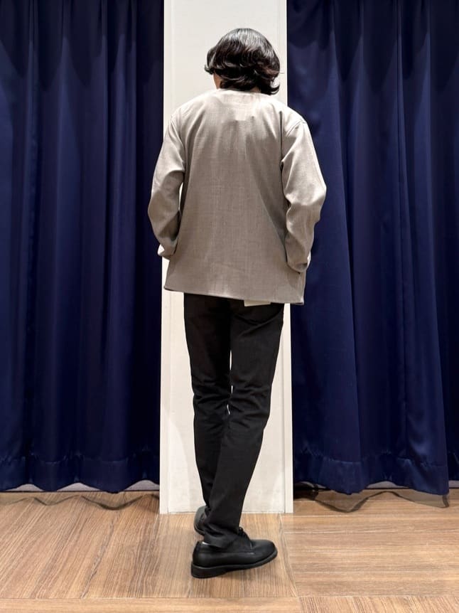 Tightさんの「THE SHOP TK｜【オールシーズン穿ける！】7DAYSストレッチへリンボンパンツ　ON&hArr;OFF兼用」を使ったコーディネート