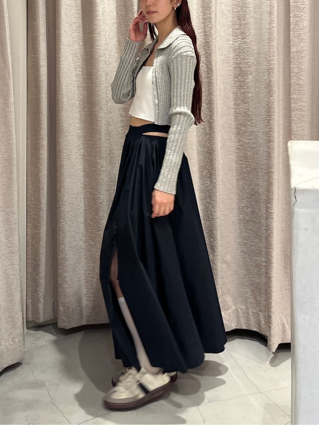 Rielさんの「CODE A｜side slit volume skirt」を使ったコーディネート