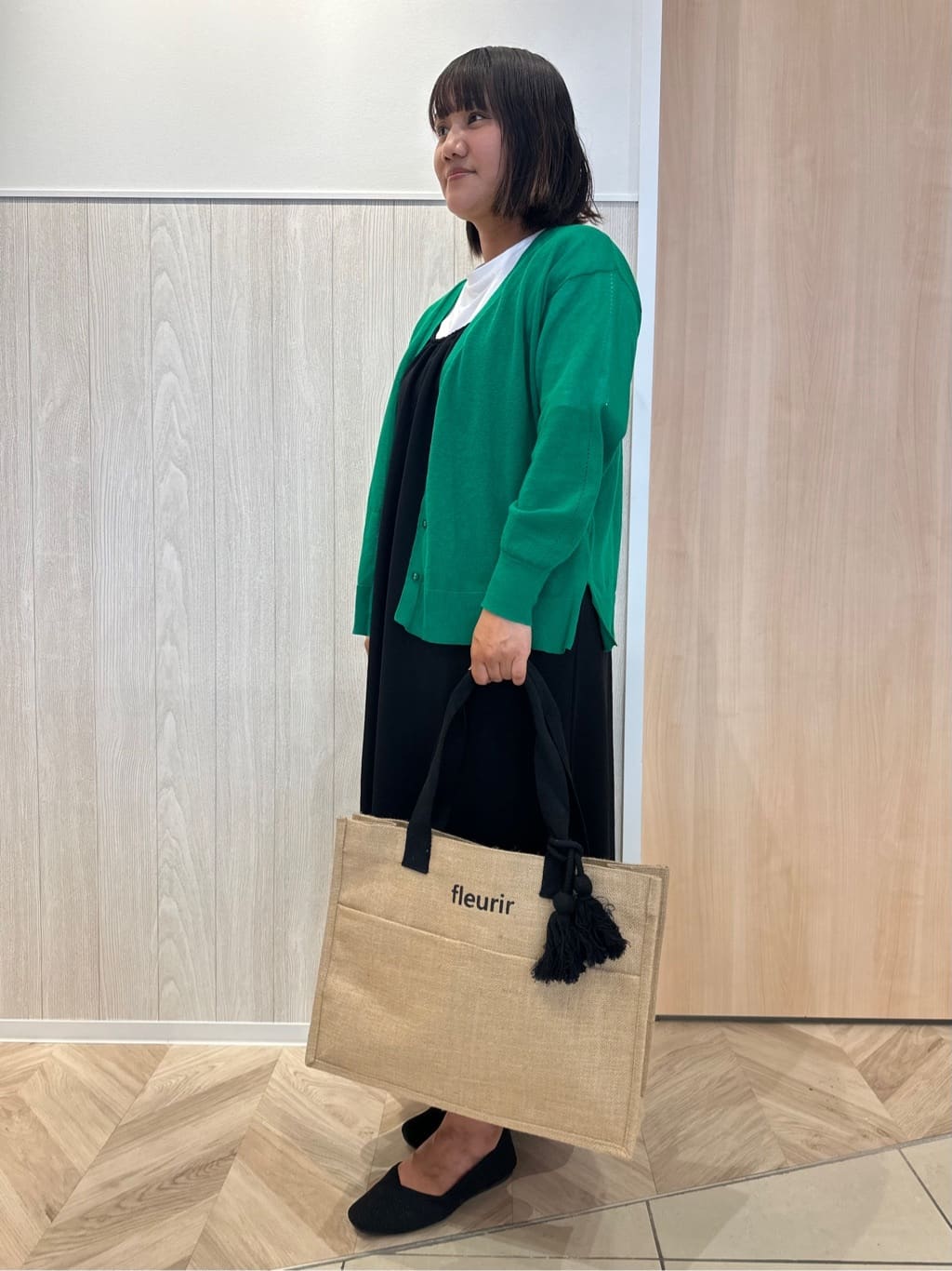 やっちゃんさんの「SHOO･LA･RUE｜」を使ったコーディネート