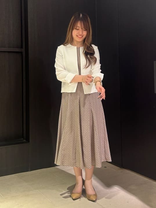 まいさんの「UNTITLED｜【日本製・本革】Comfit Dresser Pumps（コンフィットドレッサーパンプス）」を使ったコーディネート