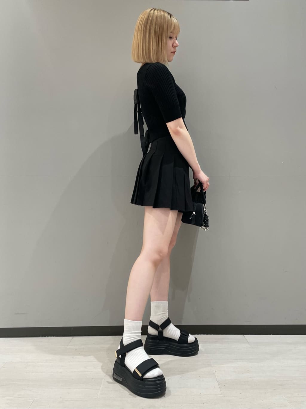マナミさんの「ESPERANZA｜厚底フラットスポサン」を使ったコーディネート