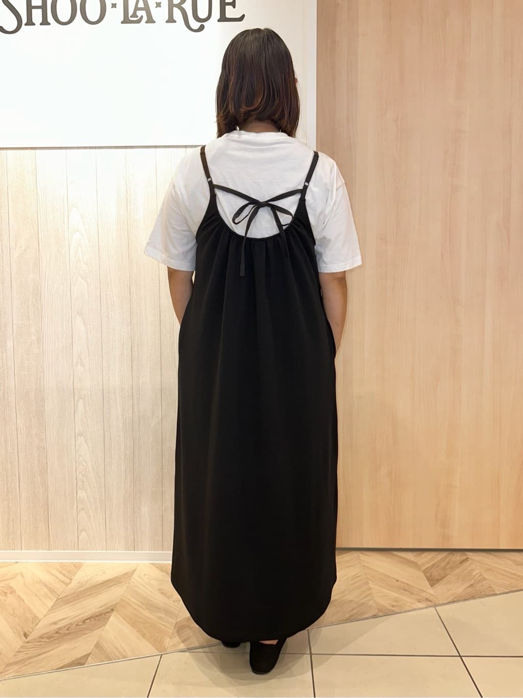 やっちゃんさんの「SHOO･LA･RUE｜」を使ったコーディネート