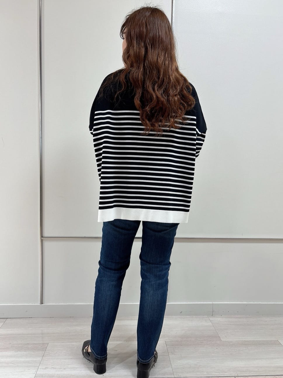 R.Kさんの「UNTITLED｜【Healthy DENIM&times;UNTITLED】別注 R Mrytle（リマートル）テーパードデニム」を使ったコーディネート