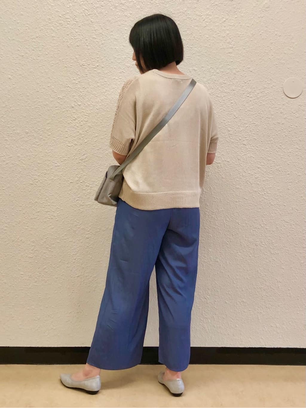 Tsuruさんの「SHOO･LA･RUE｜◆【洗える/S-LL/2点セット】着るだけでコーデが決まる 透かし柄ドルマンニット＋タンクトップ」を使ったコーディネート