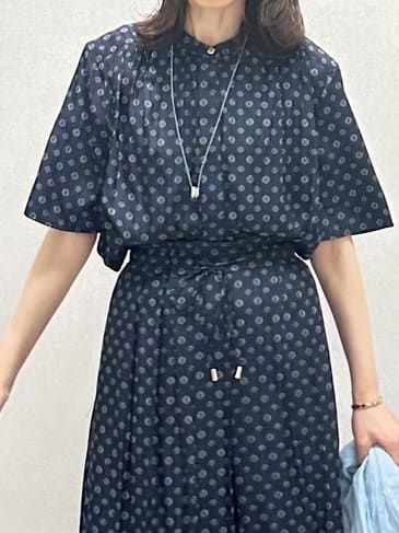 Miwaさんの「UNTITLED｜◆【セットアップ可能/ウエストゴム】小紋柄パンツ」を使ったコーディネート