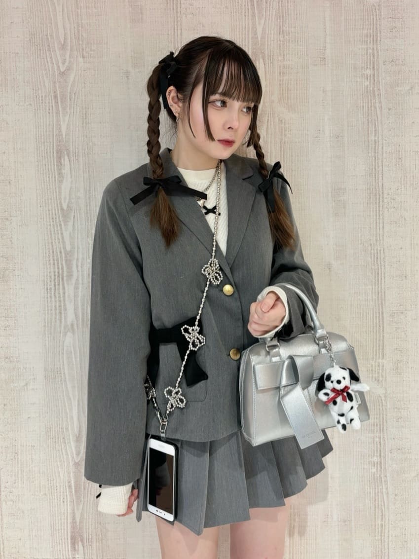 HUANG WEIHSUANさんの「ESPERANZA｜エムリットリボン2WAYボストン」を使ったコーディネート