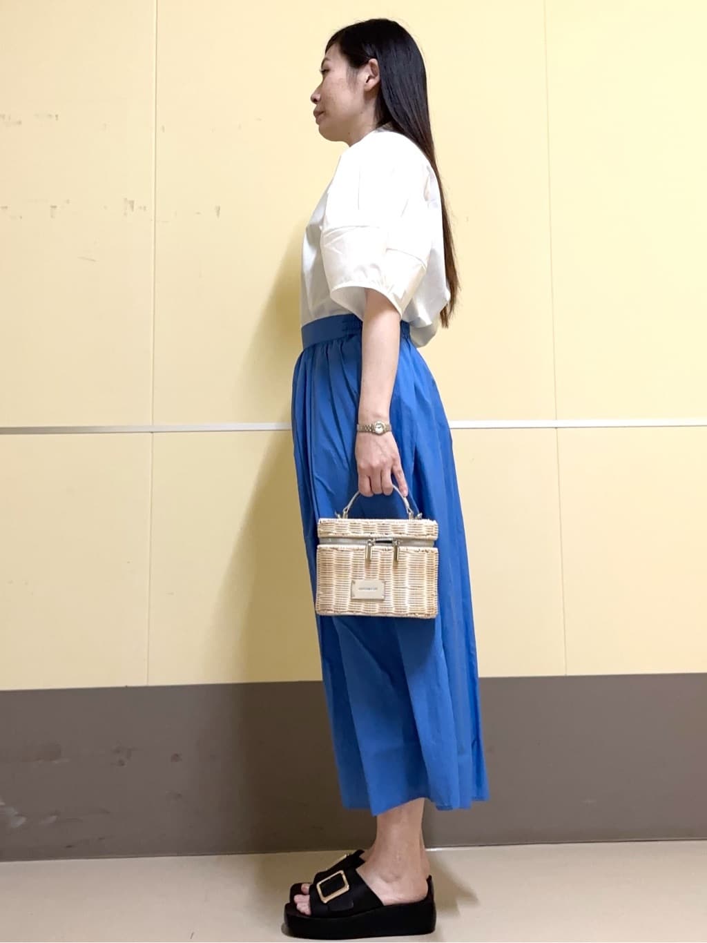 あきさんの「OPAQUE.CLIP｜◆《美人百花掲載》ランタンスリーブシャツ【洗濯機洗い可】」を使ったコーディネート