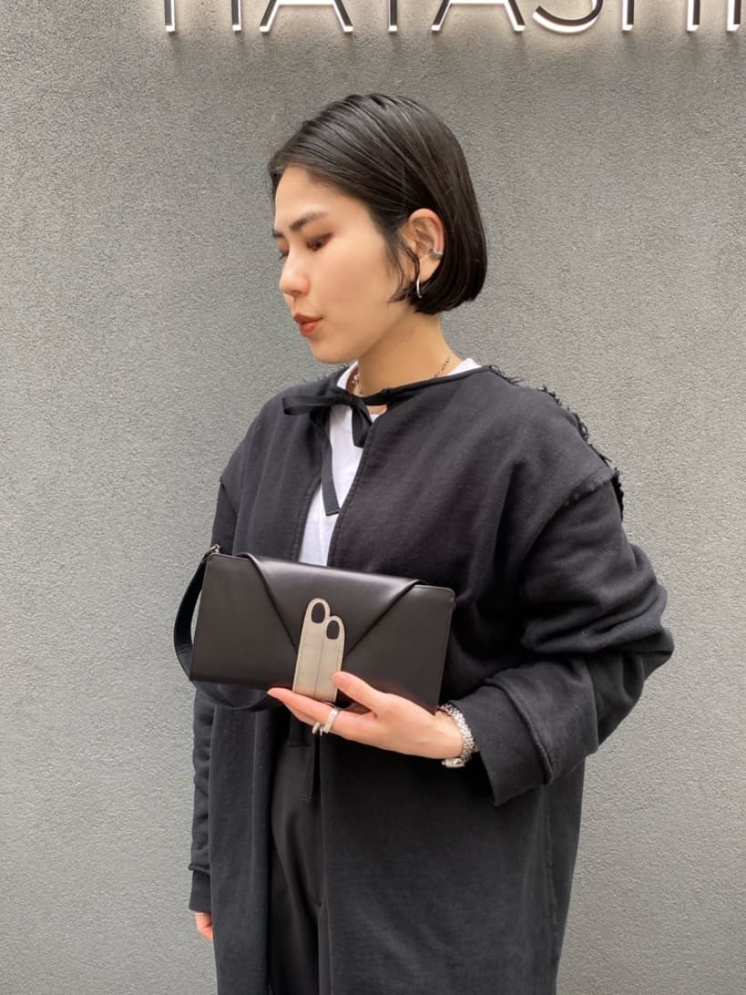 Uさんの「HIROKO HAYASHI｜LEO NECESSARIO（レオ ネチェサリオ）ショルダー付き長財布」を使ったコーディネート