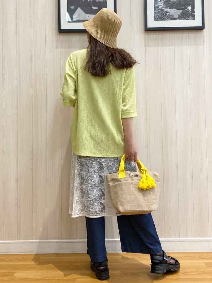 natsuさんの「SHOO･LA･RUE｜◆【洗える】チュール刺繍ラップスカート」を使ったコーディネート
