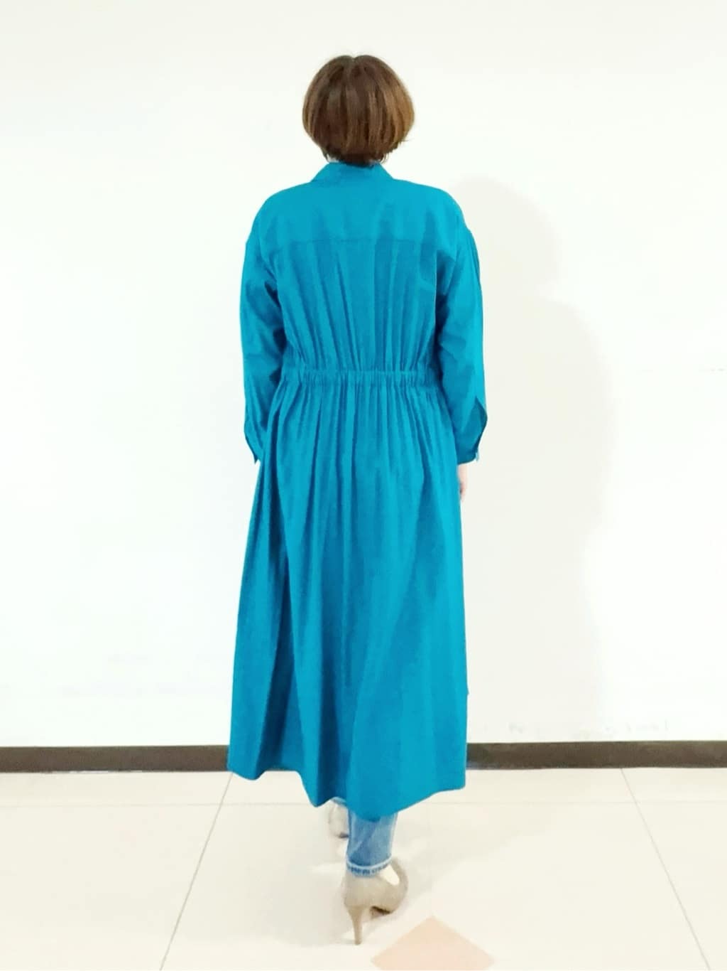 SAOさんの「INDIVI｜【通年活躍！褒められデニム】スキニー デニムパンツ」を使ったコーディネート