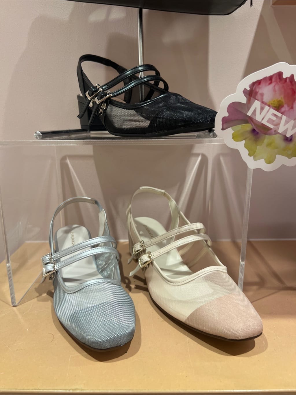 TAKAさんの「ESPERANZA｜ダブルベルトメッシュパンプス」を使ったコーディネート