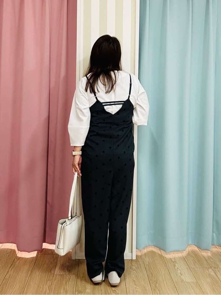SHIiiさんの「SHOO･LA･RUE｜」を使ったコーディネート
