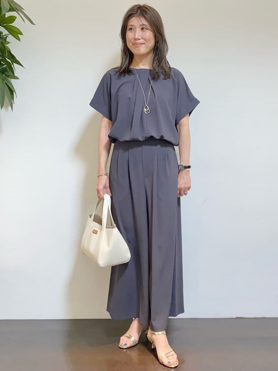 tomoさんの「UNTITLED｜ライトダブルリングネックレス」を使ったコーディネート