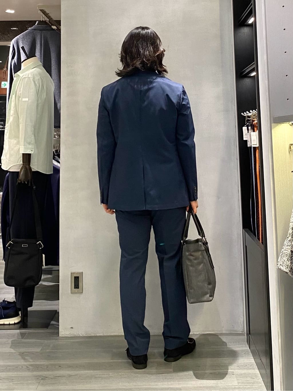 nishiさんの「TAKEO KIKUCHI｜【抗菌防臭】COOL DOTS（R）ドビープリント ジャケット」を使ったコーディネート