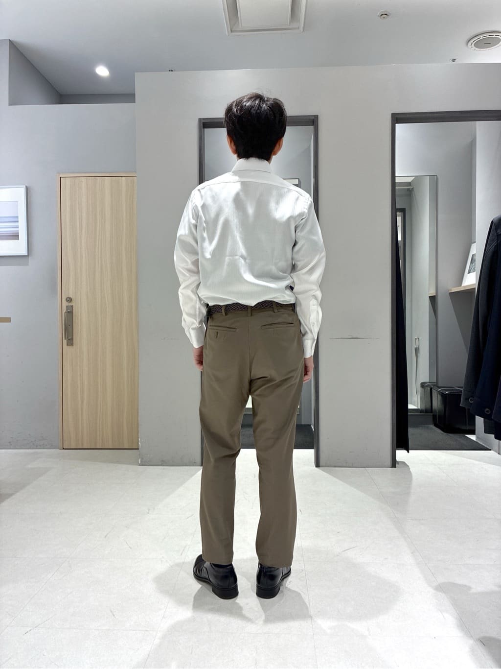 わいずみさんの「TAKEO KIKUCHI｜【360&deg;ストレッチ／セットアップ対応】None Of Stress ジャケット」を使ったコーディネート