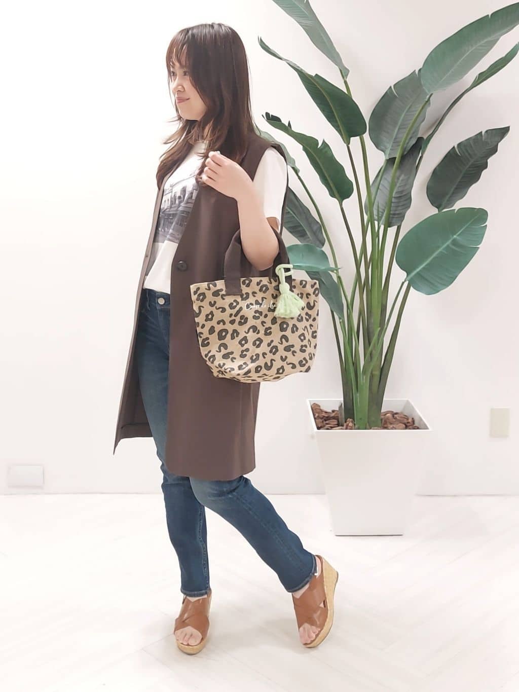 YuKaRiさんの「UNTITLED｜【Healthy DENIM&times;UNTITLED】別注 R Mrytle（リマートル）テーパードデニム」を使ったコーディネート