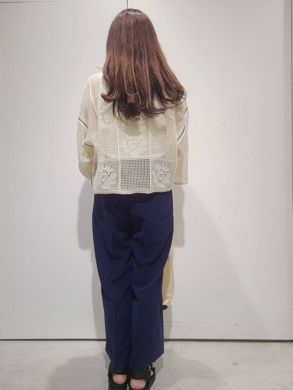 hmさんの「OPAQUE.CLIP｜◆麻混モチーフ柄スカシニット【洗濯機洗い可】」を使ったコーディネート
