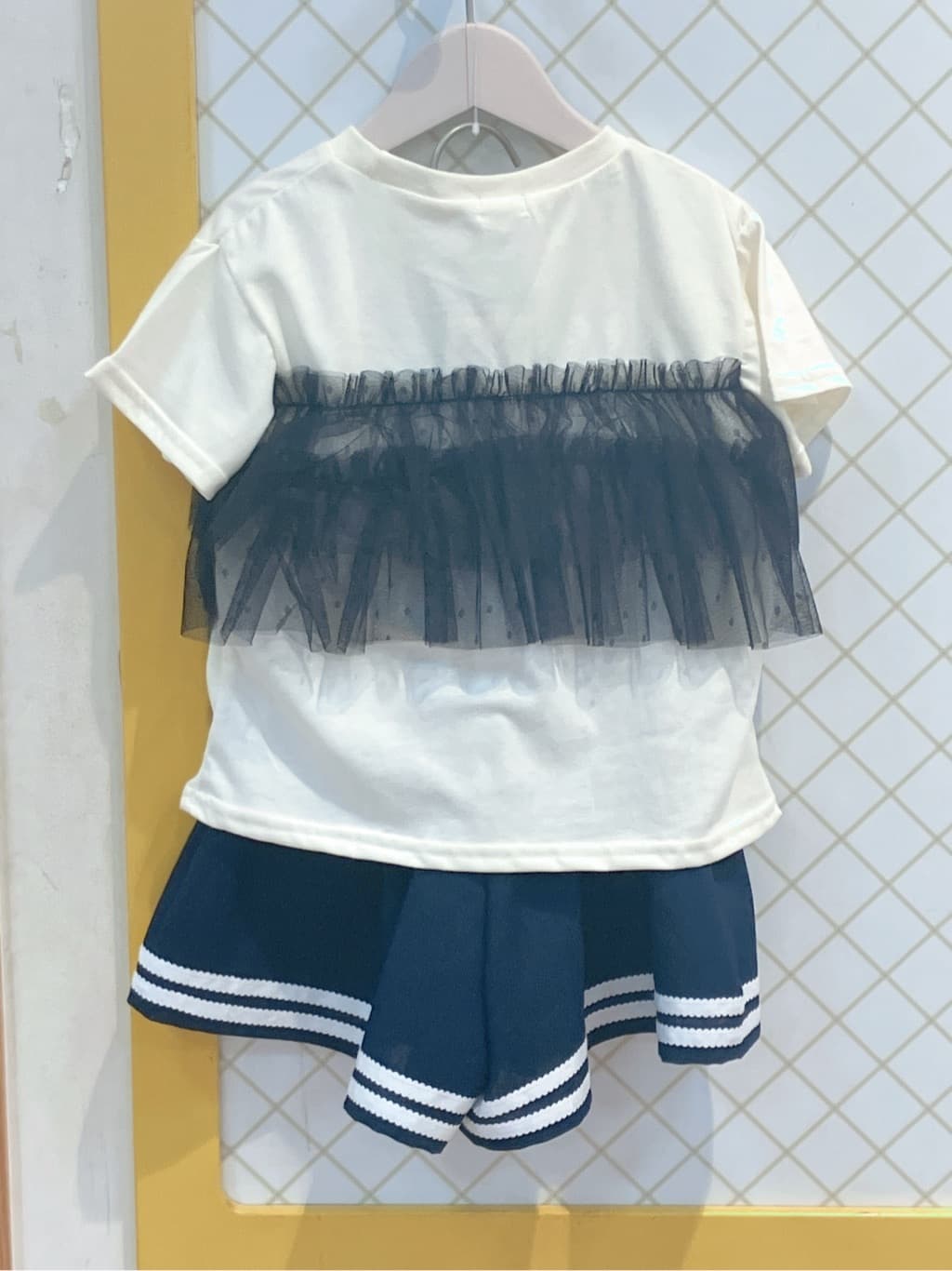 蒼さんの「SHOO･LA･RUE｜◆【100-120cm】チュールドッキングTシャツ」を使ったコーディネート