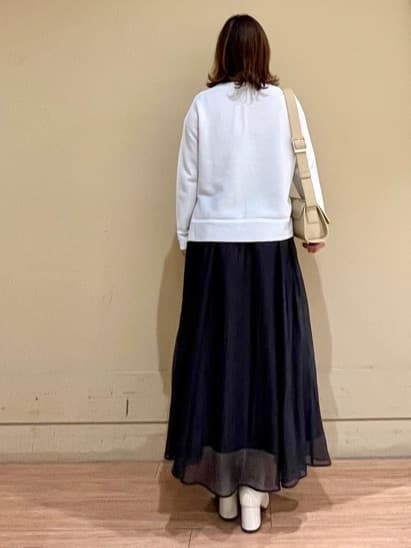 Juneさんの「UNTITLED｜◆【後ろウエストゴム/洗える】シアーローンロングスカート」を使ったコーディネート