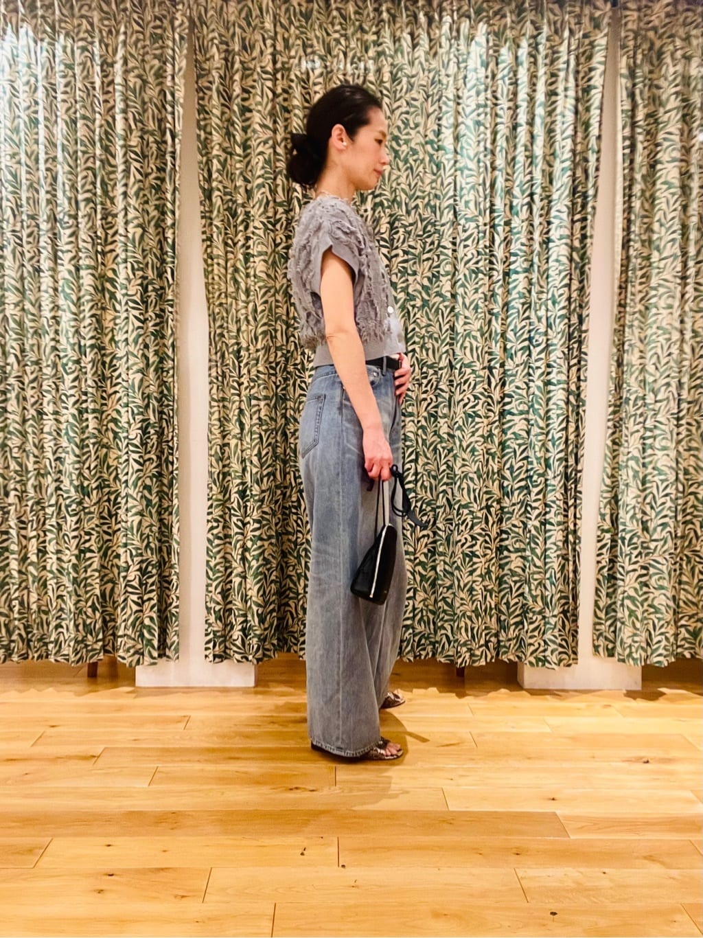Annさんの「DRESSTERIOR｜ヴィンテージ加工ワイドデニムパンツ」を使ったコーディネート