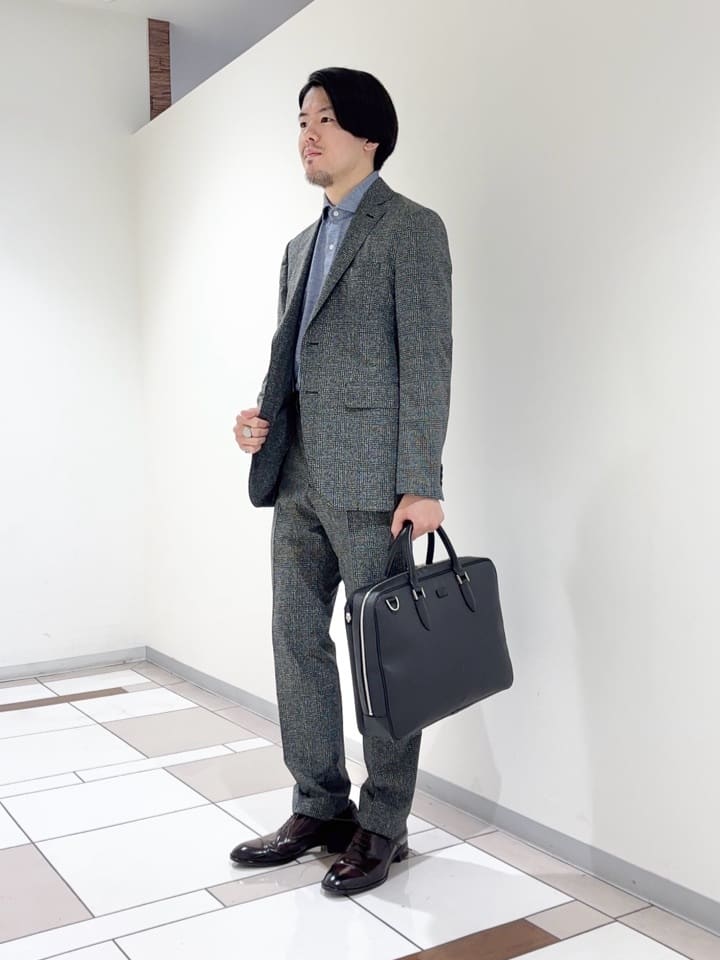 及川さんの「TAKEO KIKUCHI｜【抗菌防臭】COOL DOTS（R）ドビープリント ジャケット」を使ったコーディネート