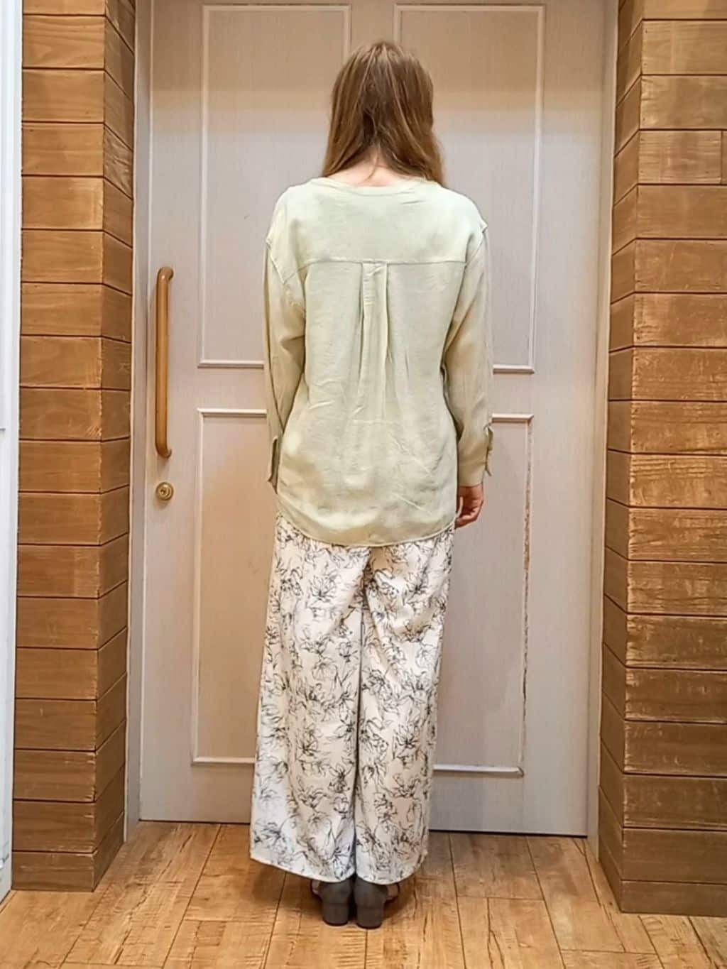 Mirkaさんの「SHOO･LA･RUE｜」を使ったコーディネート