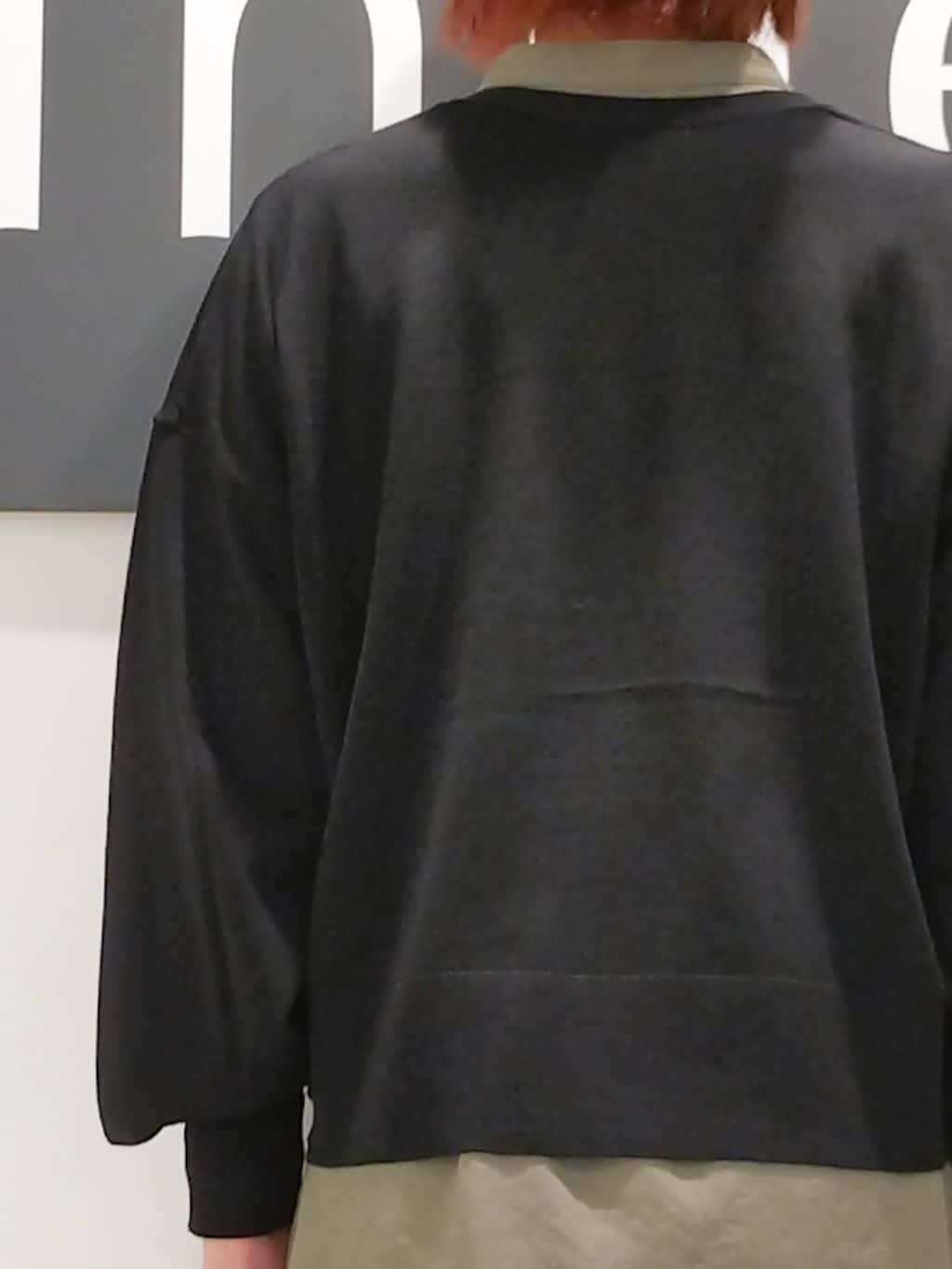 n.さんの「index｜◆《6色展開》リラクシーショートカーディガン【洗濯機洗い可／接触冷感／抗ピル】」を使ったコーディネート