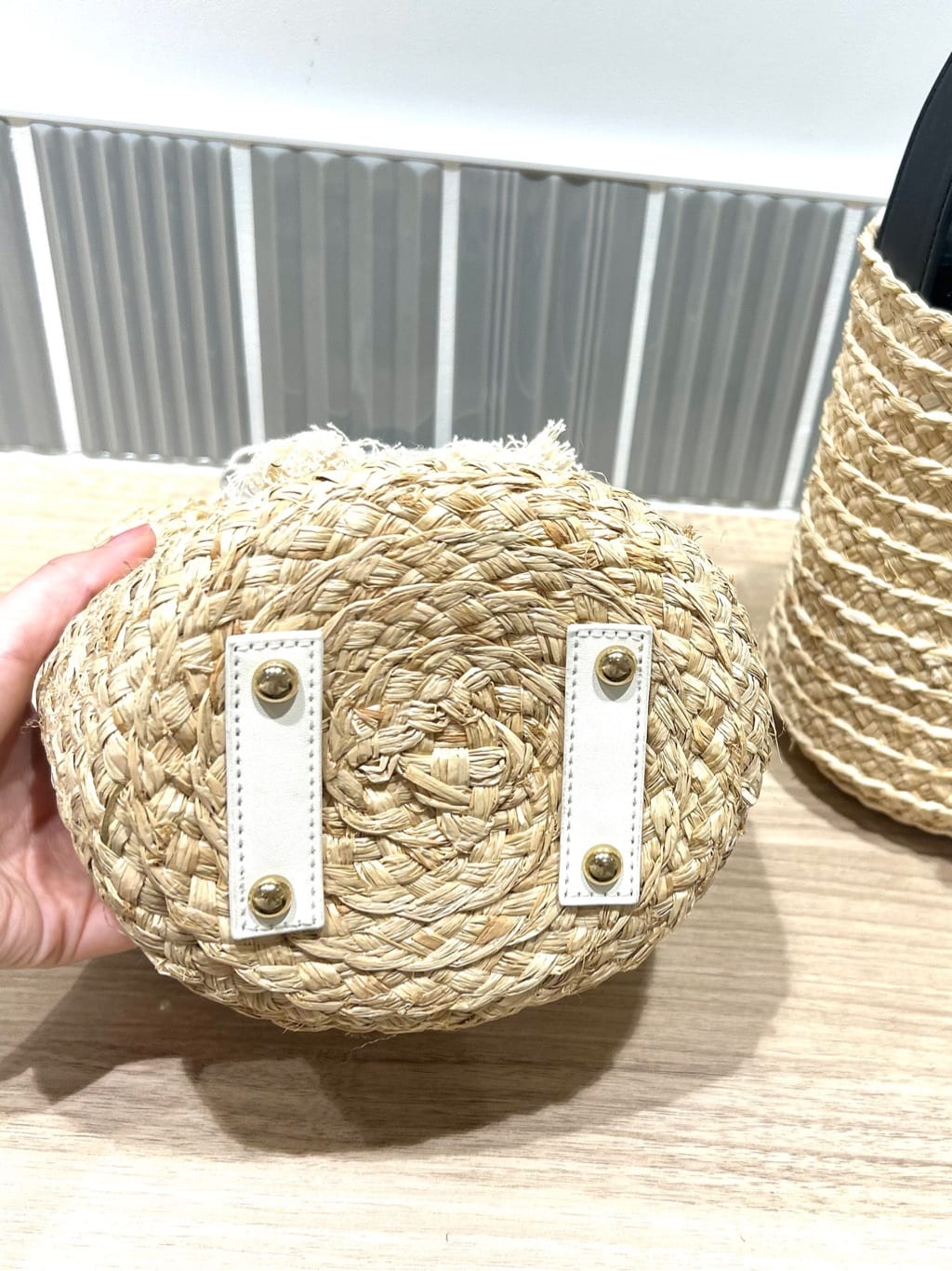 shihoさんの「grove｜◆ラフィアバケツタッセル巾着ショルダー」を使ったコーディネート