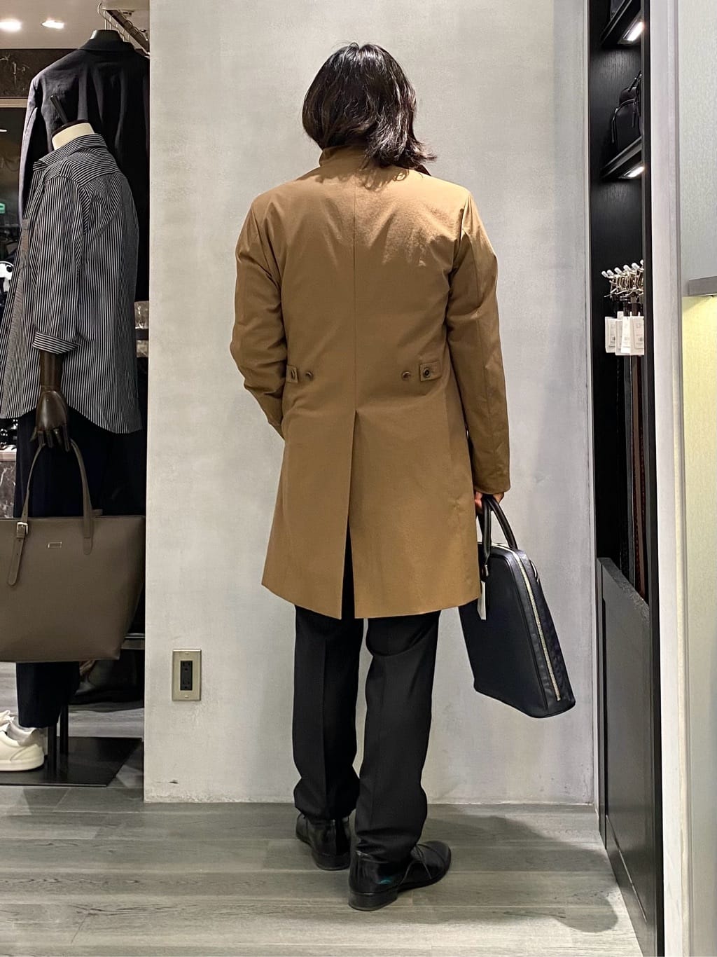 nishiさんの「TAKEO KIKUCHI｜ドビーストライプ ビジネス シャツ」を使ったコーディネート