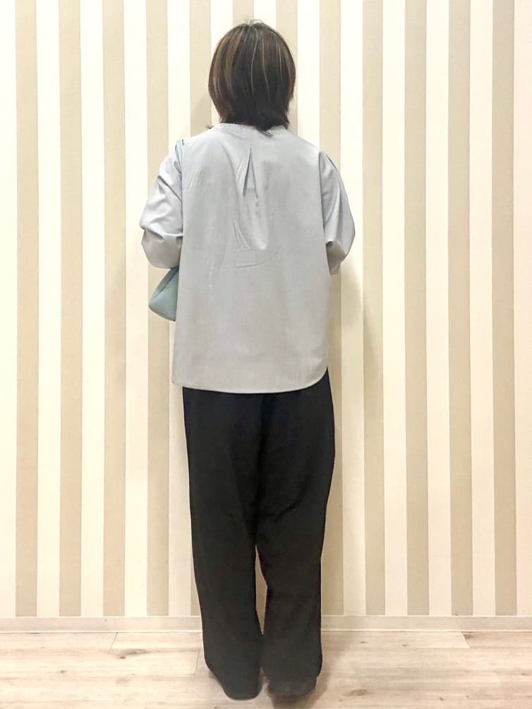 pieceさんの「SHOO･LA･RUE｜◆3層ヨコナガショルダーバッグ」を使ったコーディネート