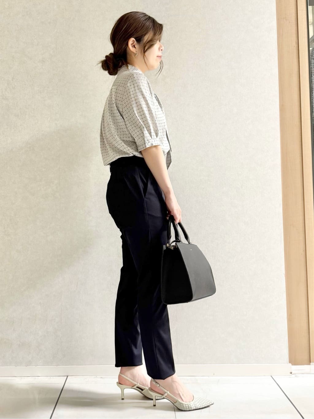 sayuさんの「UNTITLED｜◆【通勤/二の腕カバー】ジオメチェック ボウタイブラウス」を使ったコーディネート