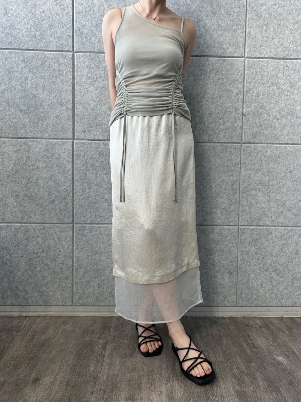 honoka Aさんの「CODE A｜asymmetry gather tank」を使ったコーディネート
