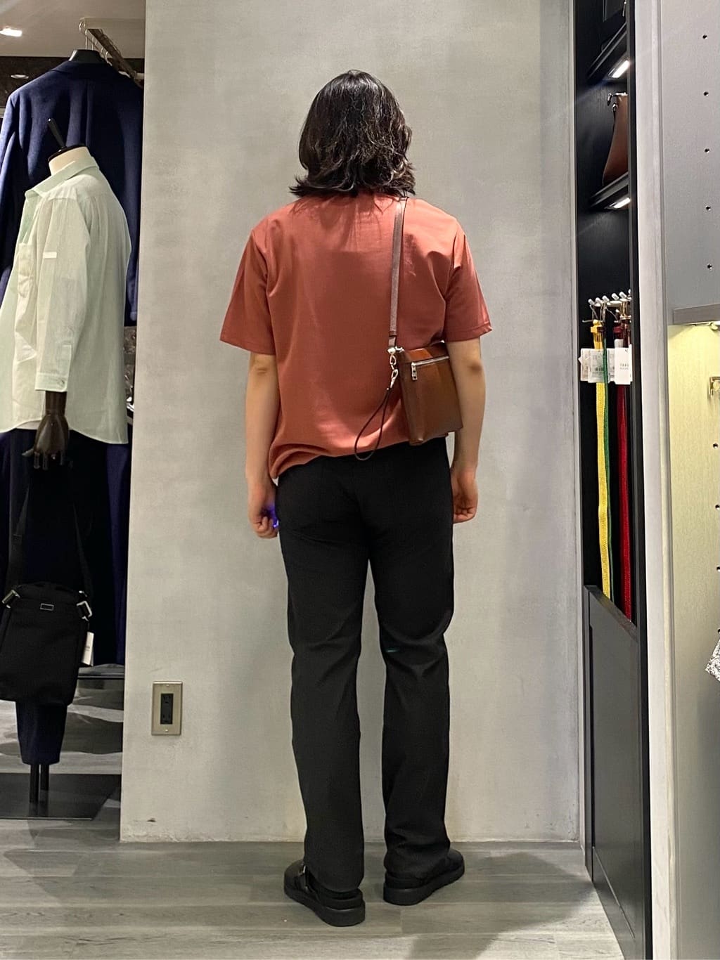 nishiさんの「TAKEO KIKUCHI｜【Made in JAPAN】播州織 ストレッチ パンツ」を使ったコーディネート