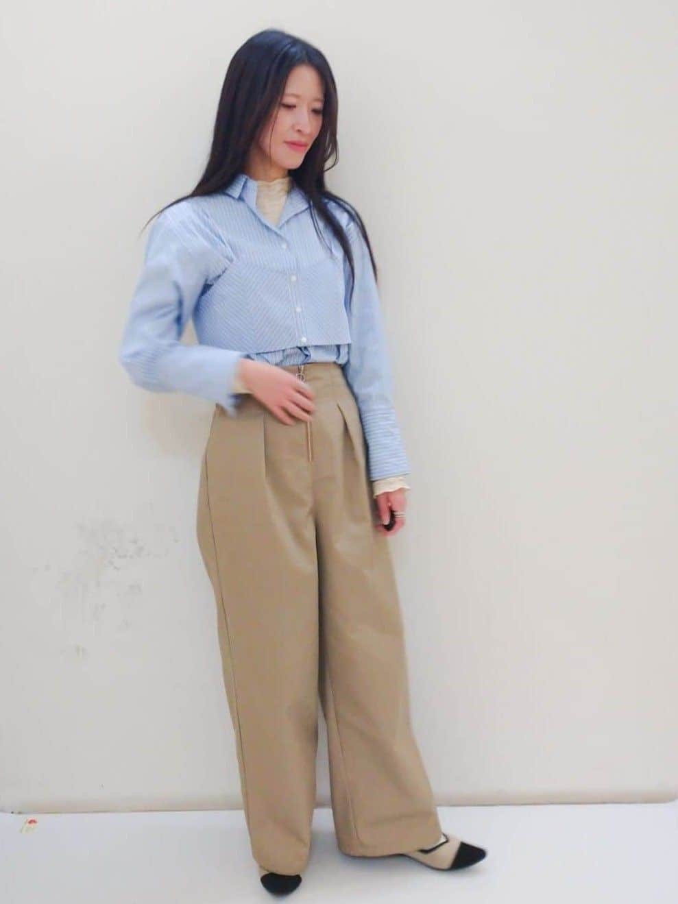 yuriさんの「OPAQUE.CLIP｜◆《andGIRL掲載》ストライプビスチェセットシャツ【洗濯機洗い可）】」を使ったコーディネート