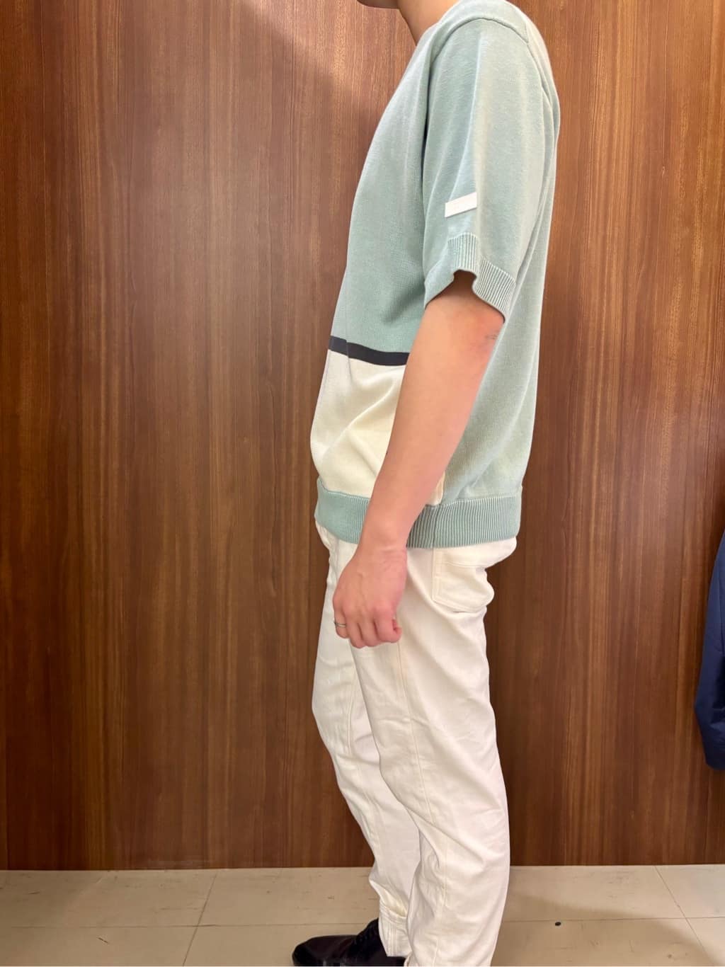 中村さんの「TAKEO KIKUCHI｜【Sサイズ～】ストレッチ デニム パンツ」を使ったコーディネート