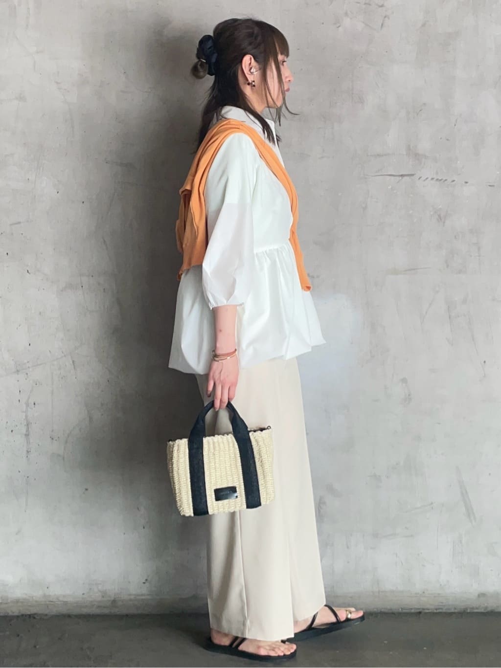 sskさんの「OPAQUE.CLIP｜◆ワイドVネックニットカーディガン【洗濯機洗い可】」を使ったコーディネート