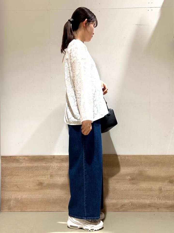 花さんの「SHOO･LA･RUE｜◆ダブルジップショルダーバッグ」を使ったコーディネート
