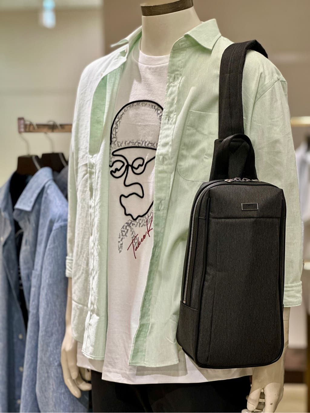 オノアサミさんの「TAKEO KIKUCHI｜【抗菌防臭／5サイズ展開】ハイゲージポンチ Tシャツ」を使ったコーディネート